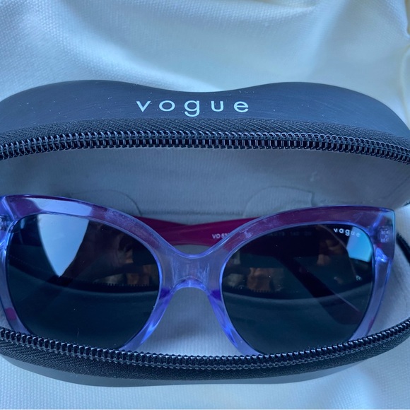 Vogue Stylish Purple Sunglasses - Picture 1 of 5